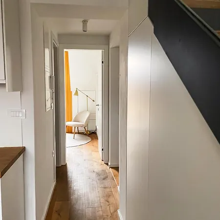 Finna New In Center Of Free Parking Apartman
