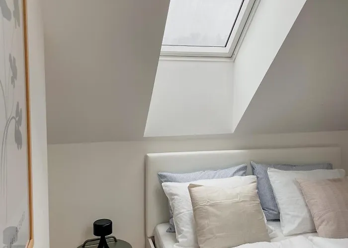 Finna New In Center Of Free Parking 公寓 *